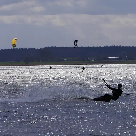 בית נופש Floating - 